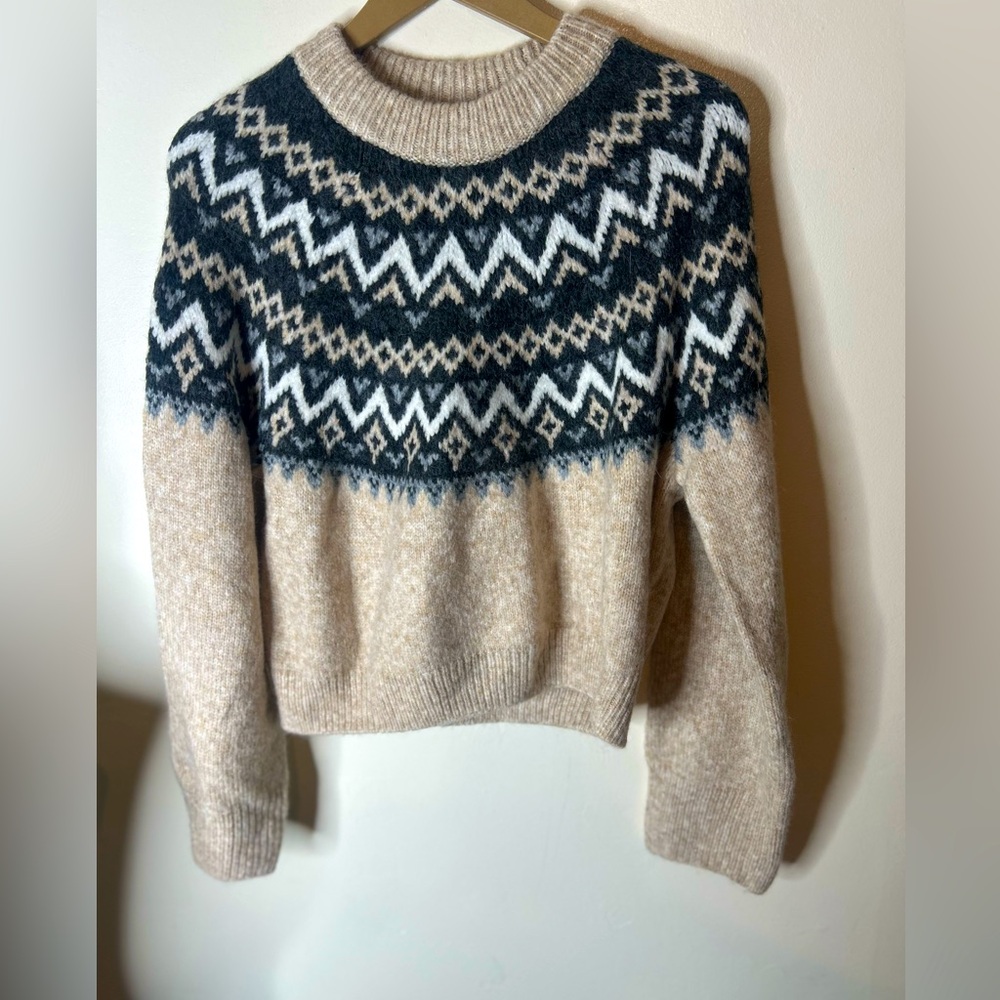 Abercrombie & Fitch Beige and Dark Green Fair Isle Sweater